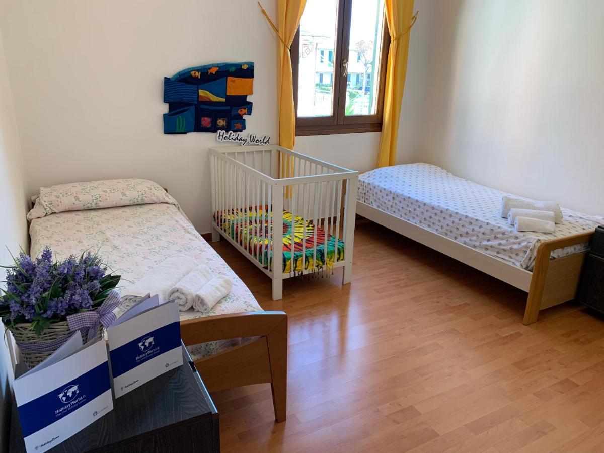 House Sole E Mare By Holiday World Пиеве Лигуре Екстериор снимка